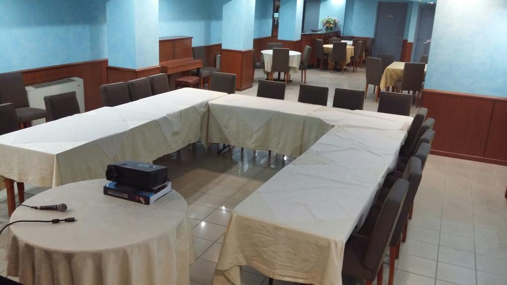 Hotel Malaga Avellino Ngoại thất bức ảnh