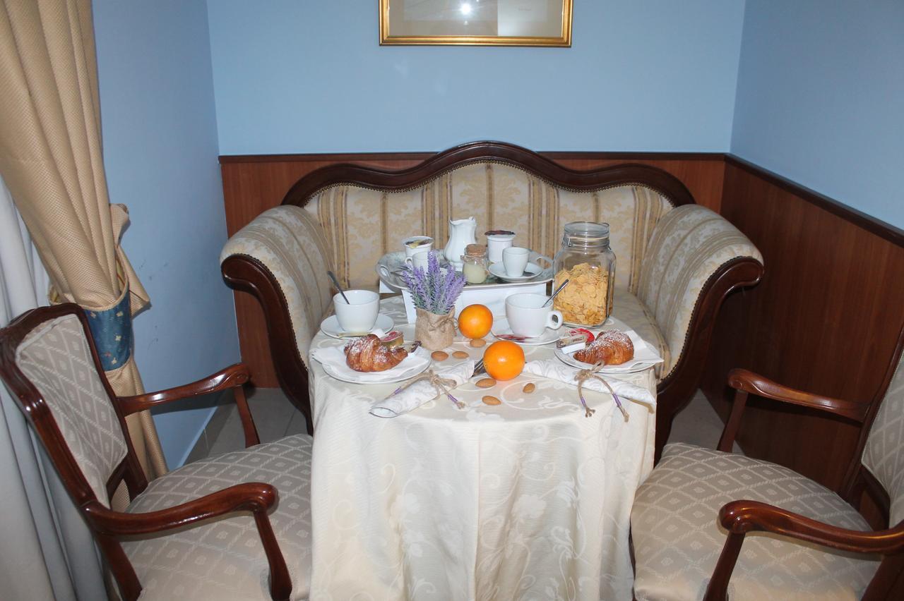 Hotel Malaga Avellino Ngoại thất bức ảnh