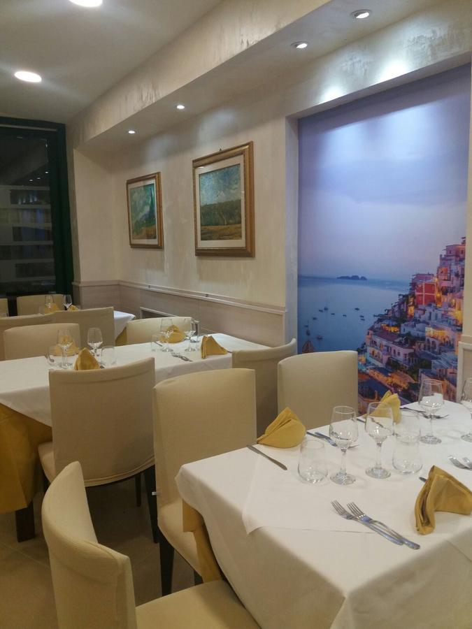 Hotel Malaga Avellino Ngoại thất bức ảnh