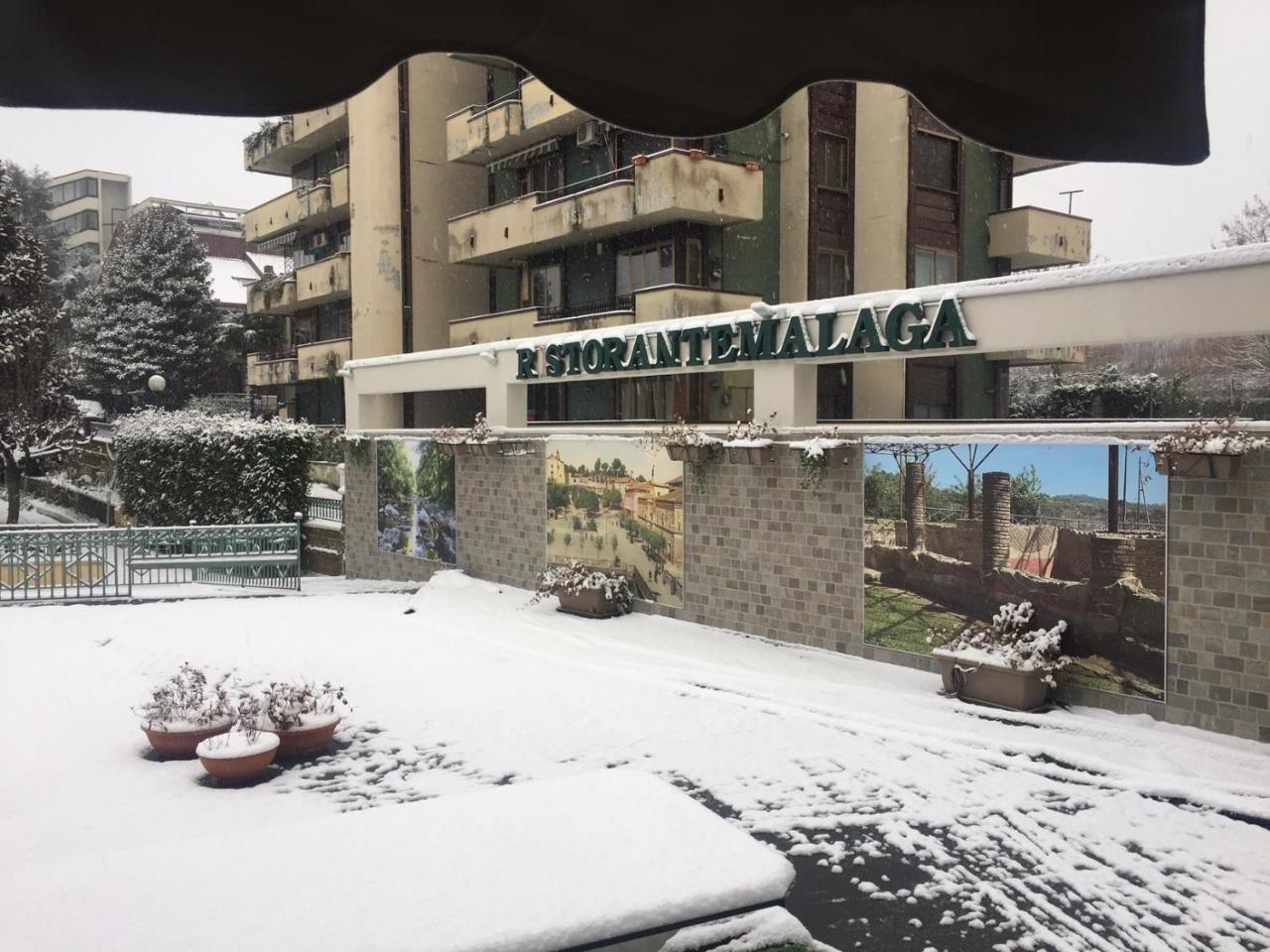 Hotel Malaga Avellino Ngoại thất bức ảnh